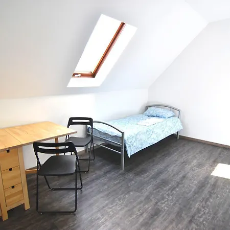 Work And 아파트 *